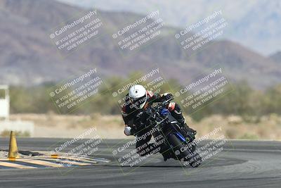 media/Oct-30-2025-Racers Edge (Thu) [[dabbdaf680]]/3-B Group/Session 2 (Turn 14)/